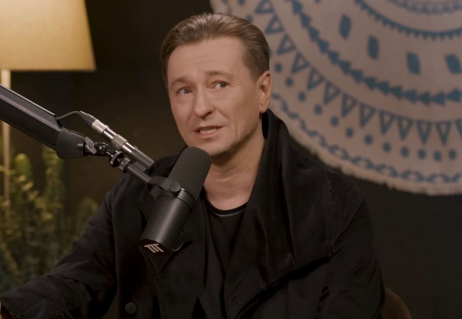 Сергей Безруков выиграл суд из-за незаконной продажи масок с его лицом